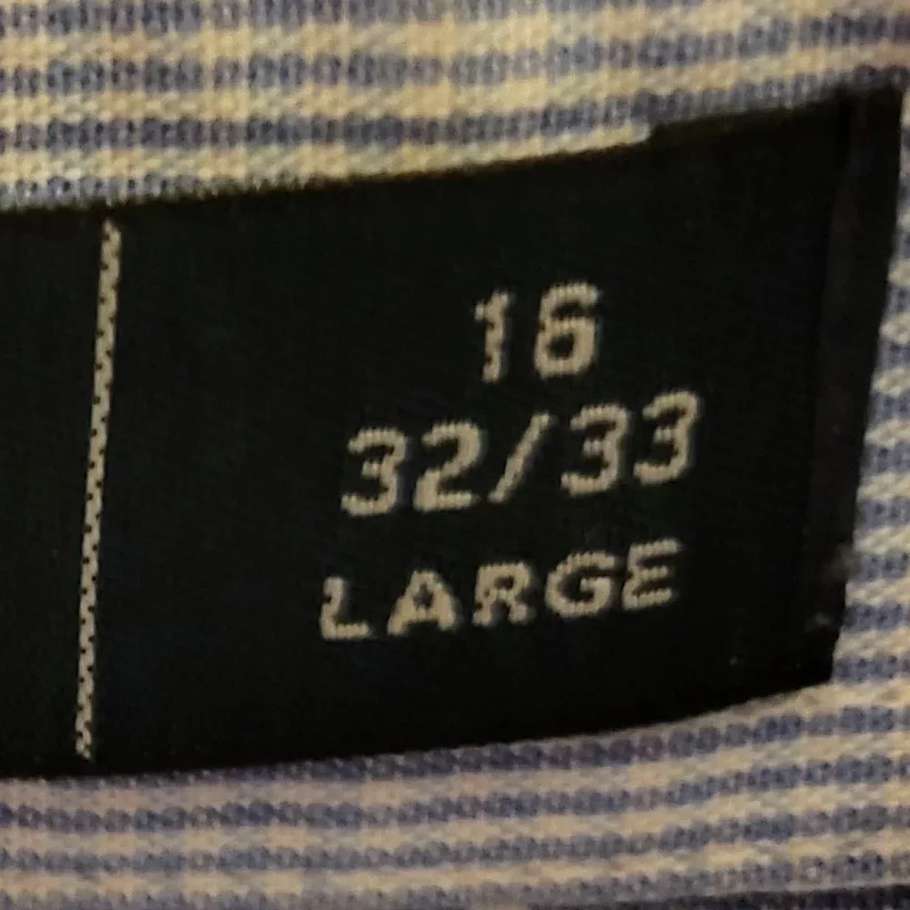 Perry Ellis Portfolio Blue and White Pin-Striped Shirt Sz 16 w/32 X 33 - Picture 4 of 9